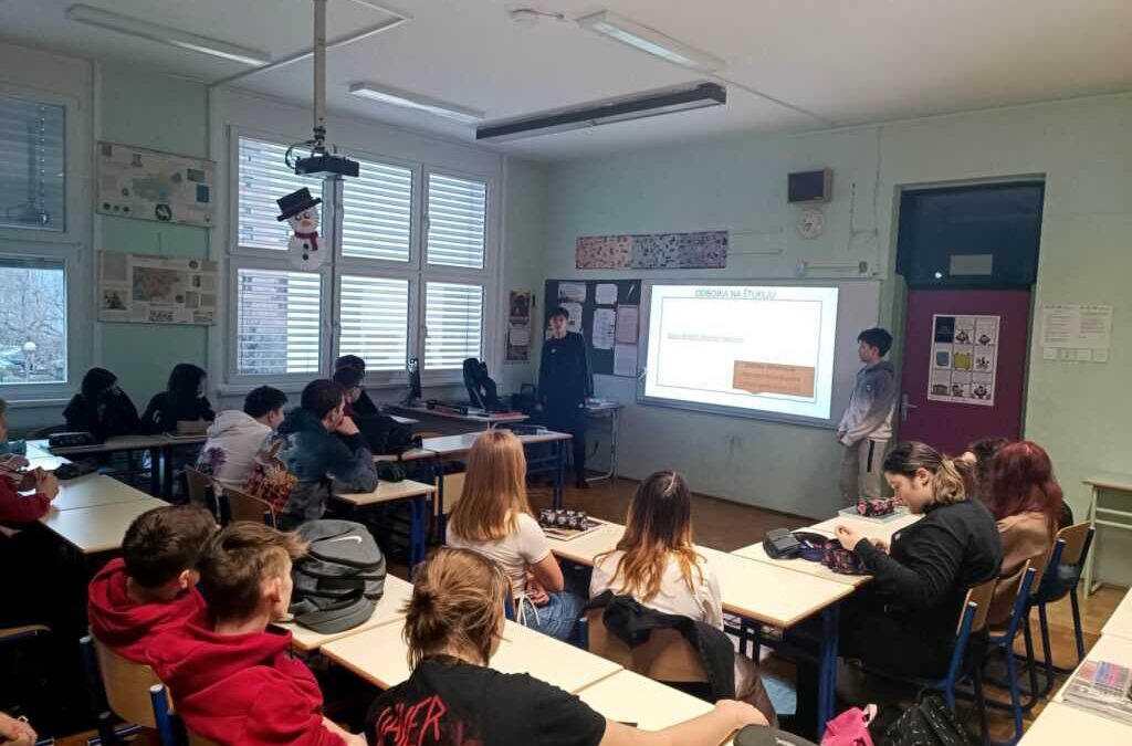 Šolske predstavitve uspešno zaključenih raziskovalnih nalog